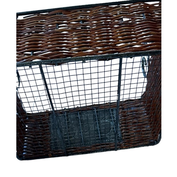 Basket Wire Brown Wicker Metal Apple Plaque - Picture 4 of 5